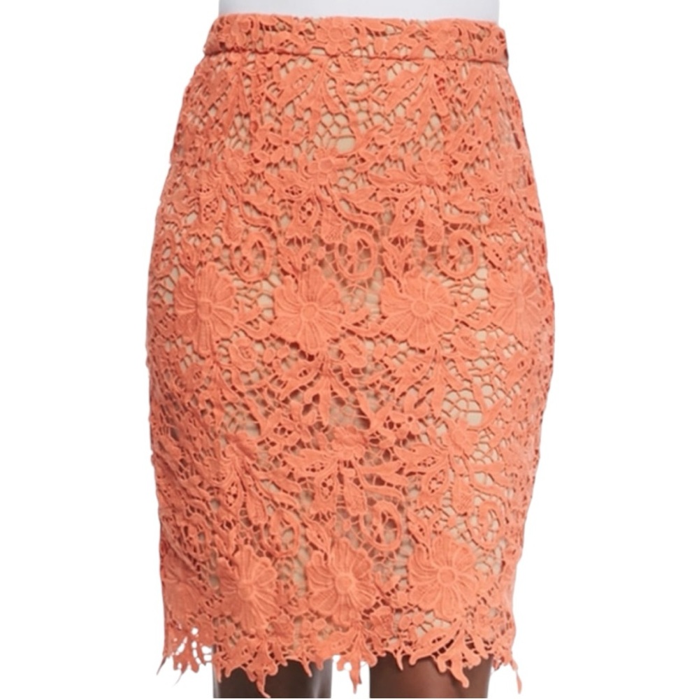 Alice + Olivia Women’s Size 6 Orange Crochet Lace Nude Knee Length Pencil Skirt - Picture 3 of 9